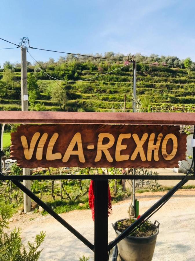 Villa Rexho Berat Exteriör bild